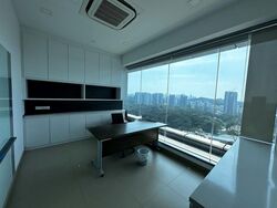Fragrance Empire Building (D5), Office #624903611